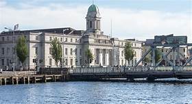 Cork City Hall 2014 William Murphy | https://commons.wikimedia.org/wiki/File:Cork_City_Hall_(2014).jpg