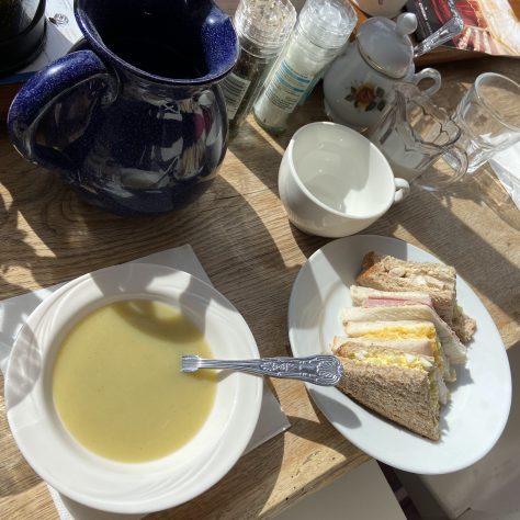 Soup, sandwiches and cake at Middle Country Café | Hassan Dabbagh