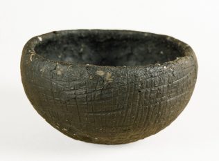 Object No. 3 Neolithic bowl, c.3500BC | National Museum of Ireland - Archaeology
